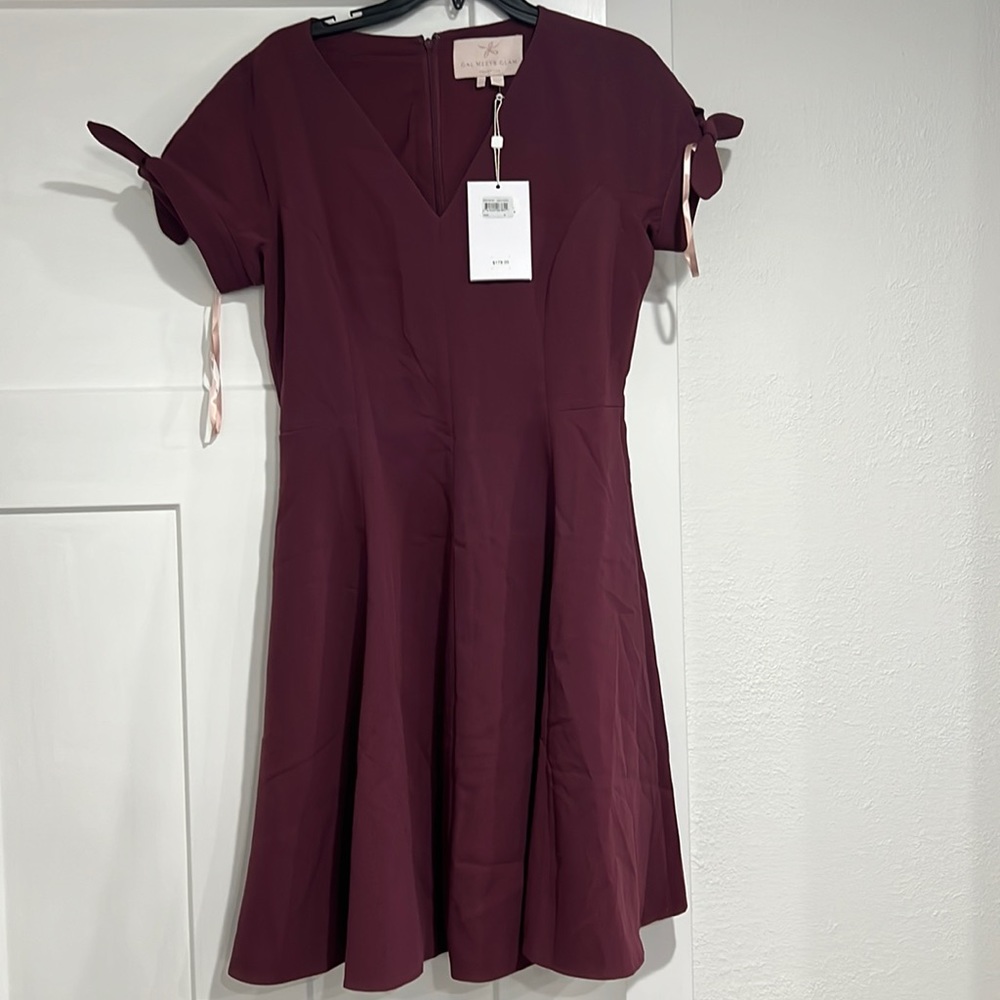 Gal Meets Glam size 8 NWT